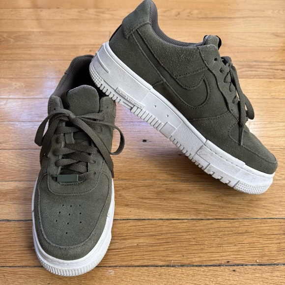 Nike Wmns Air Force 1 Pixel 'Cargo Khaki - Picture 5 of 10